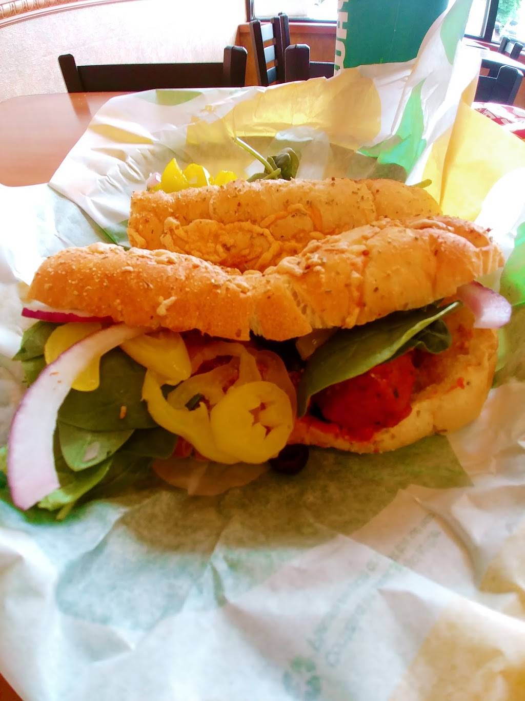 Subway | restaurant | 9290 Lee Rd, Brighton, MI 48116, USA | 8102253105 OR +1 810-225-3105