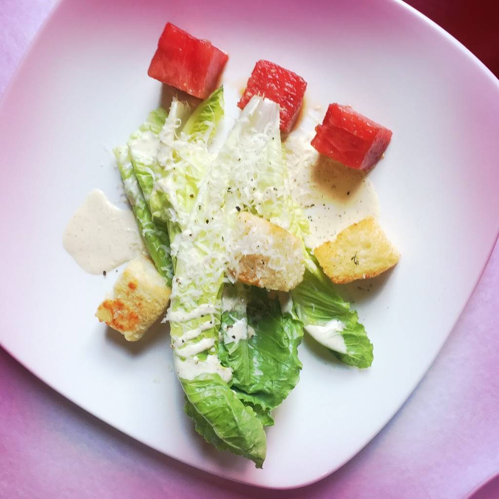 Old Town Stock House | restaurant | 410 Old Town St, Guntersville, AL 35976, USA | 2565821676 OR +1 256-582-1676