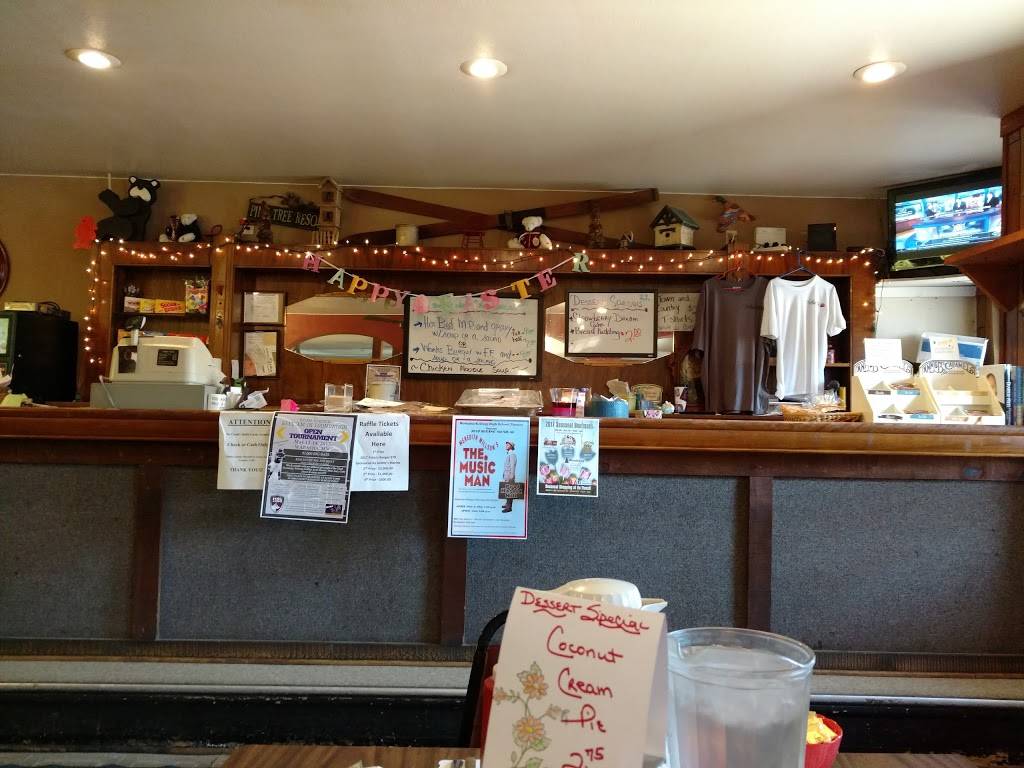 Town & Country Cafe | restaurant | 320 E Belvidere Ave, Kellogg, MN 55945, USA | 5077674593 OR +1 507-767-4593