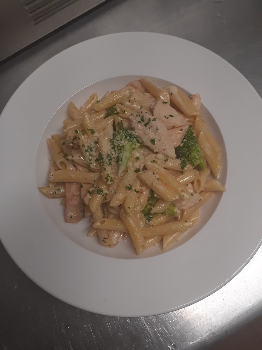 Fernandos Mediterranean Cuisine | restaurant | 244 Mulberry St, Newark, NJ 07102, USA | 8622157267 OR +1 862-215-7267