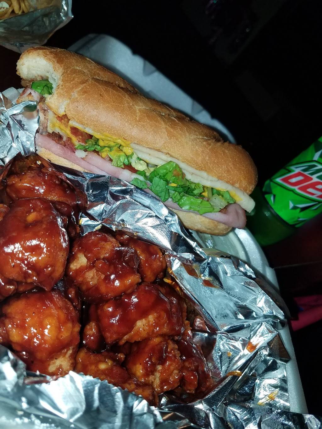 Bucks Pizza | restaurant | 1660 Sam Rittenberg Blvd, Charleston, SC 29407, USA | 8437663233 OR +1 843-766-3233