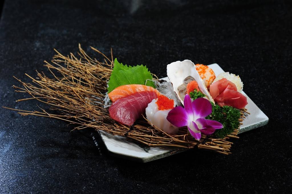 Hasu Sushi & Grill | restaurant | 250 Steele St #104, Denver, CO 80206, USA | 3037229968 OR +1 303-722-9968