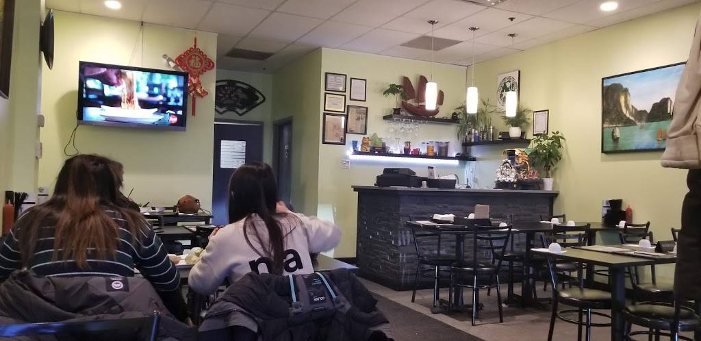 Authentic Vietnamese Pho House (GREENBANK LOCATION) | restaurant | 250 Greenbank Rd, Nepean, ON K2H 8X4, Canada | 6136958388 OR +1 613-695-8388