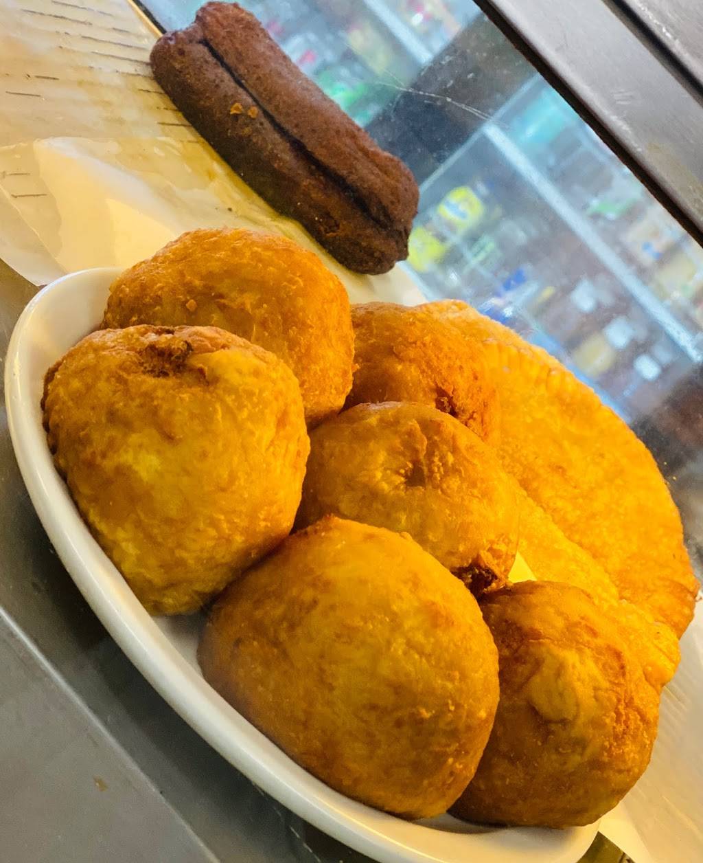 El Kiosko | restaurant | 236 S Clinton Ave, Trenton, NJ 08611, USA | 6093377962 OR +1 609-337-7962