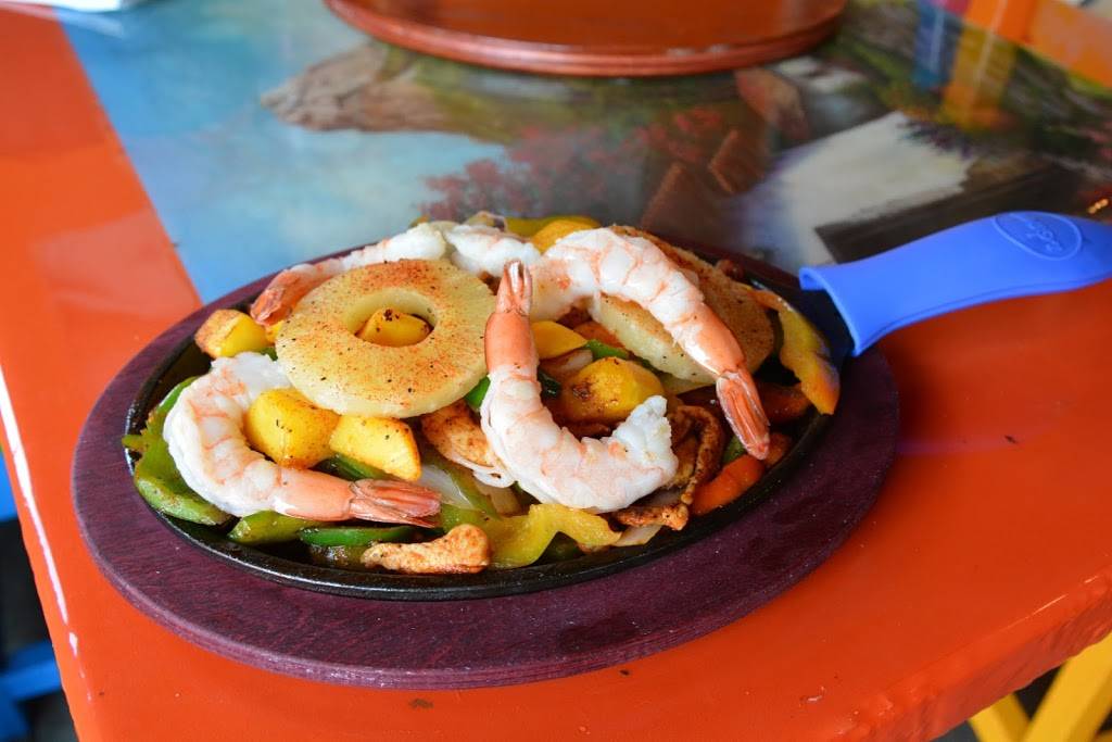 Toro Mexican Grill | restaurant | 672 TN-92, Dandridge, TN 37725, USA | 8653447102 OR +1 865-344-7102