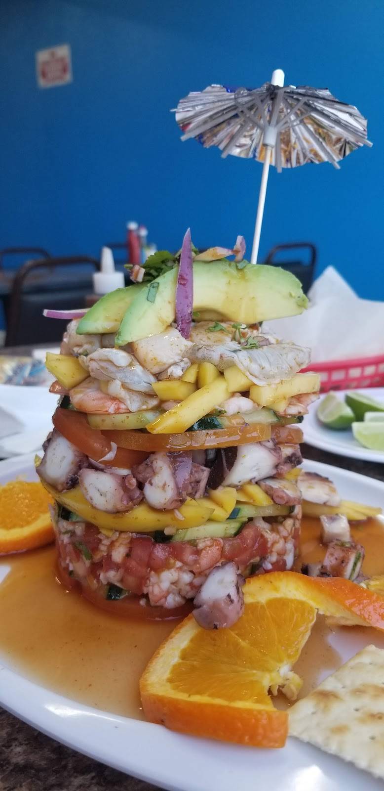 Mariscos del Rey | restaurant | 4956 e. Ashlan ave·, Fresno, CA 93726, USA | 5594785775 OR +1 559-478-5775