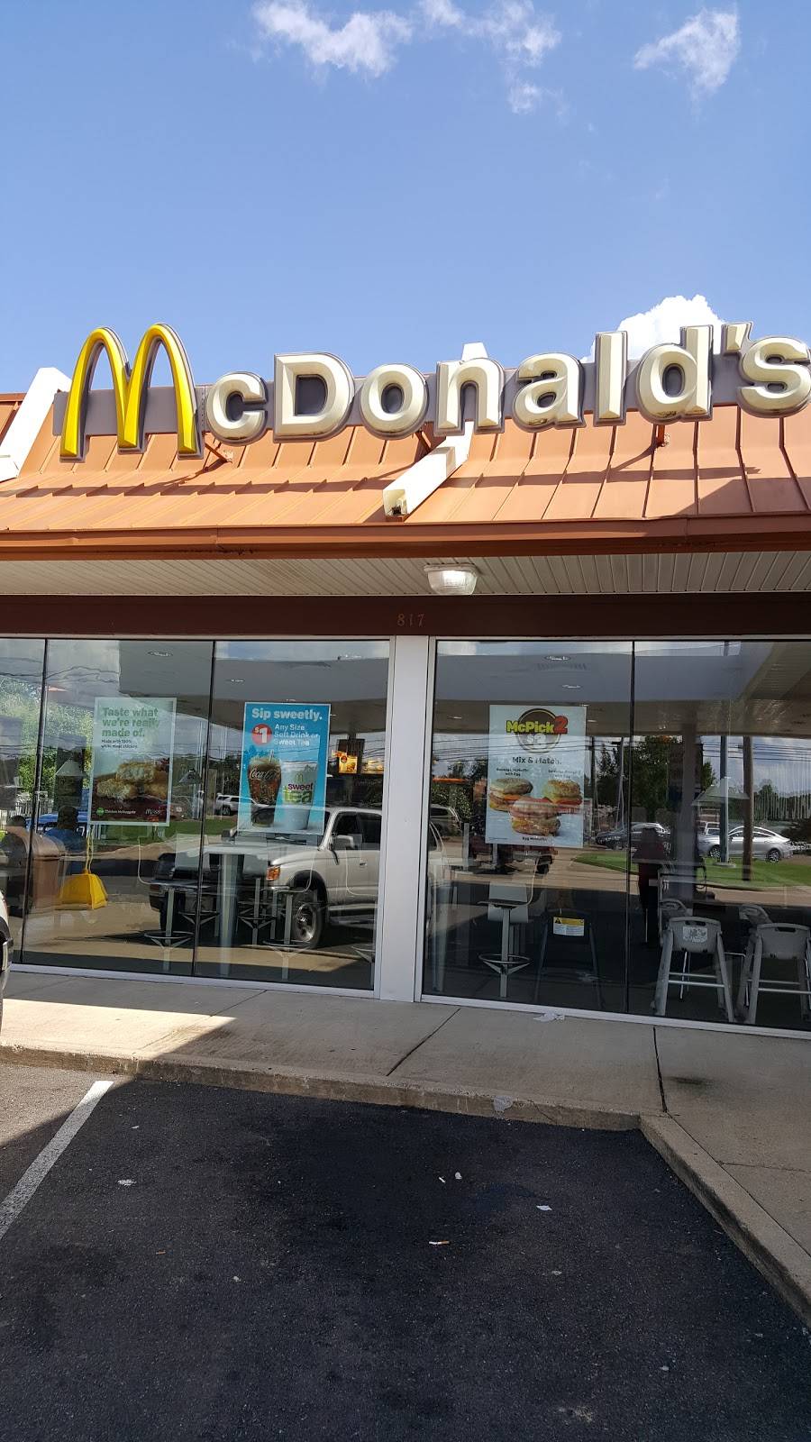 McDonalds | cafe | 817 MS-12 W, Starkville, MS 39759, USA | 6623203908 OR +1 662-320-3908