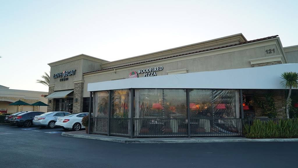 Sammys Woodfired Pizza | restaurant | 121 S Las Posas Rd, San Marcos, CA 92078, USA | 7605914222 OR +1 760-591-4222