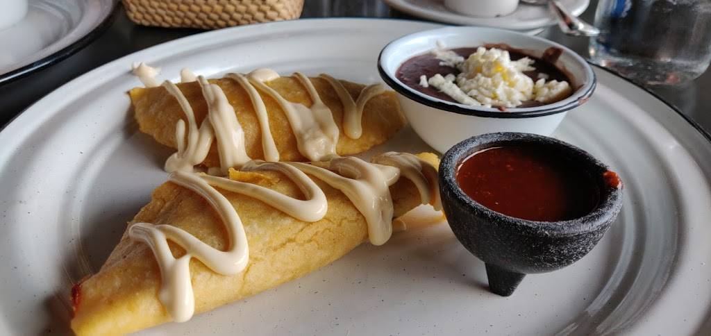 Cuchara | restaurant | 214 Fairview St Suite #1, Houston, TX 77006, USA | 7139420000 OR +1 713-942-0000