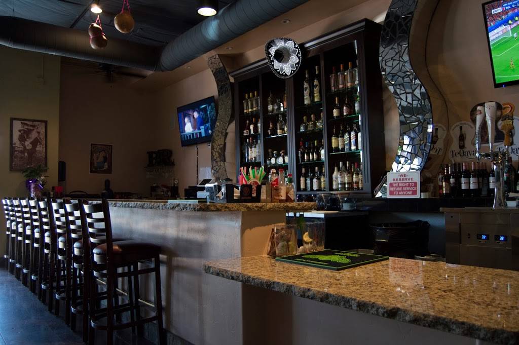 La Kebrada Mexican Restaurant-Clovis | restaurant | 1175 N Fowler Ave #105, Clovis, CA 93611, USA | 5599004589 OR +1 559-900-4589