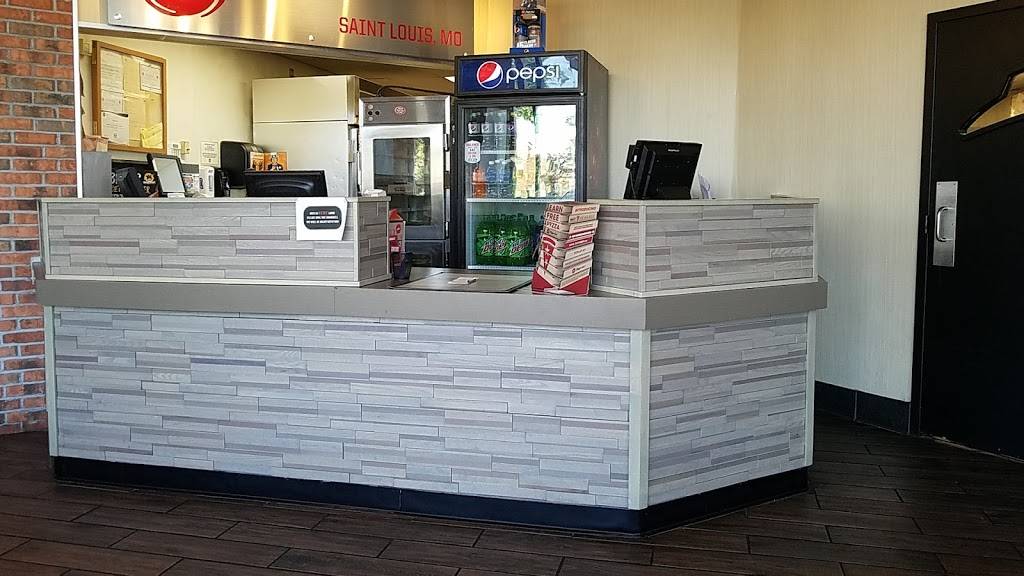 Pizza Hut | meal takeaway | 4344 Loughborough Ave, St. Louis, MO 63116, USA | 3143526677 OR +1 314-352-6677