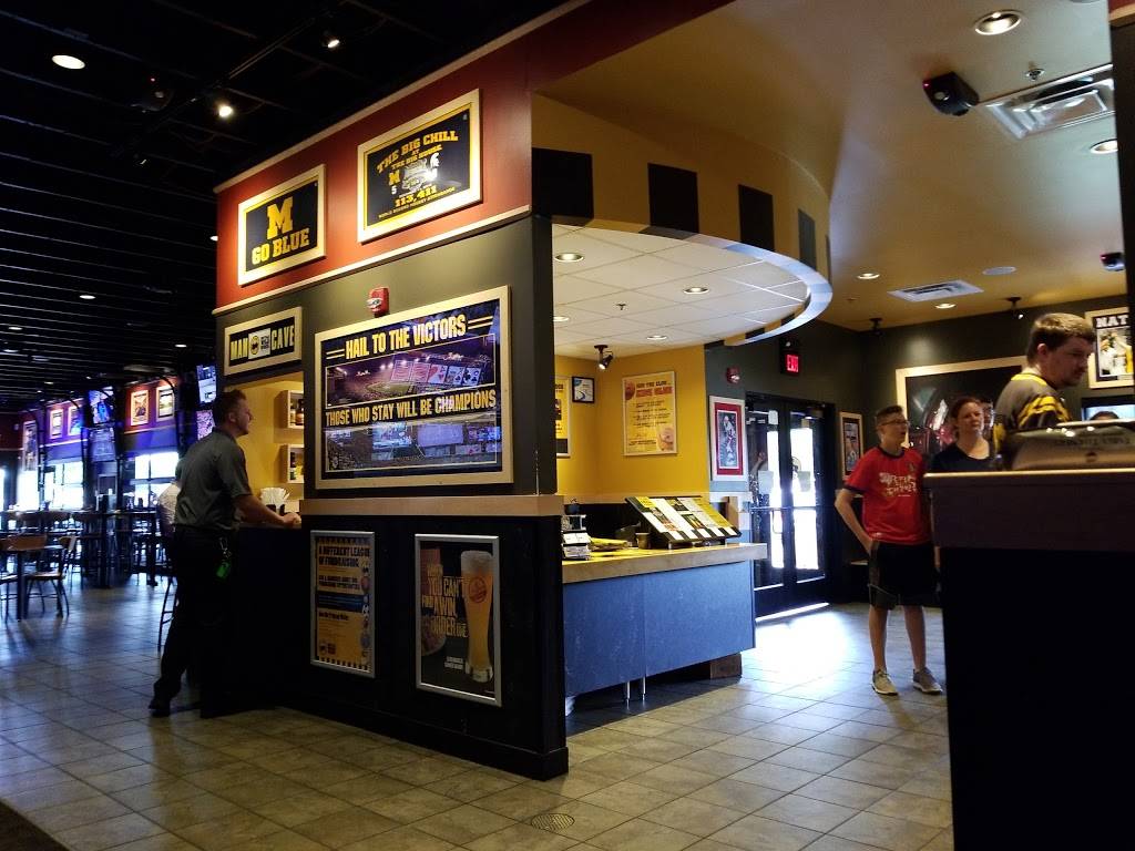 Buffalo Wild Wings | meal takeaway | 3150 Boardwalk Dr, Ann Arbor, MI 48108, USA | 7349979464 OR +1 734-997-9464