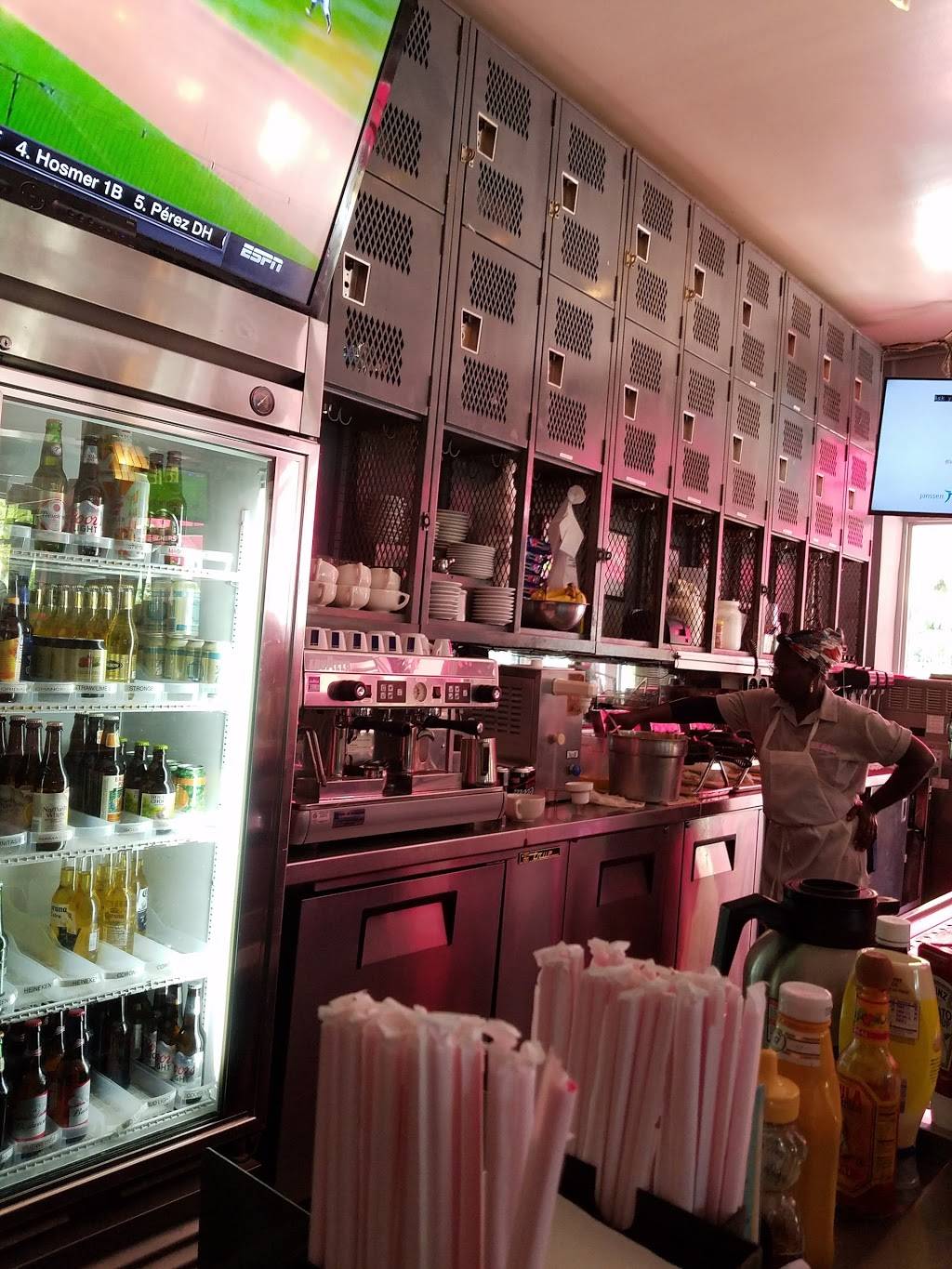 Big Pink | restaurant | 157 Collins Ave, Miami Beach, FL 33139, USA | 3055310888 OR +1 305-531-0888