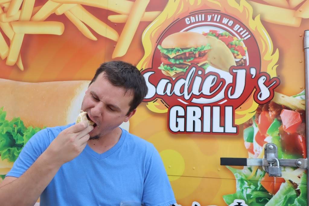 Sadie Js Grill | restaurant | 640 N Main St, Seminole, OK 74868, USA | 4055669696 OR +1 405-566-9696