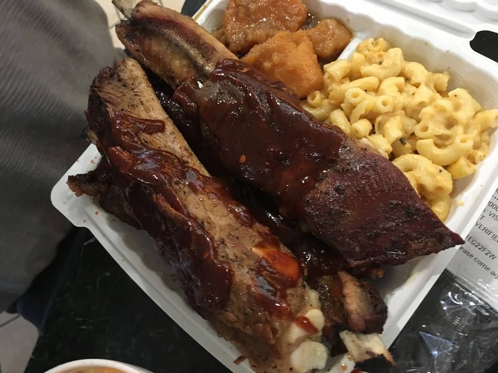 Memphis Southern Kitchen | restaurant | 1689 Arden Way, Sacramento, CA 95815, USA | 8889200747 OR +1 888-920-0747