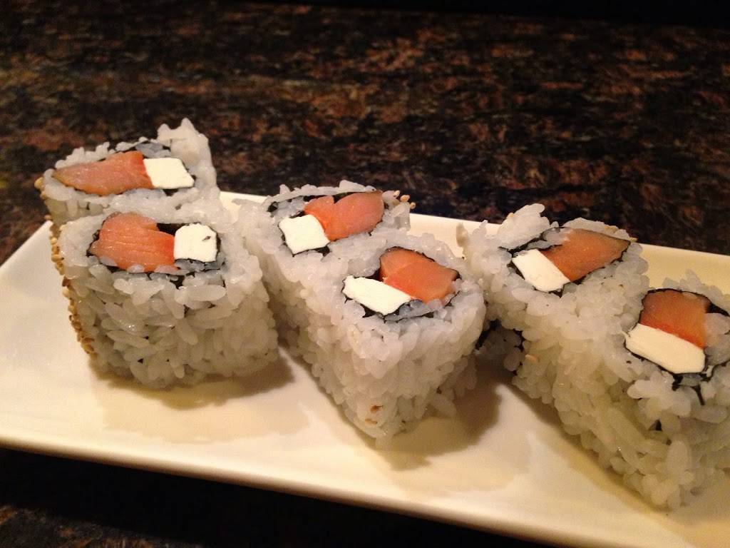 Sushiraw | restaurant | 682 Haight St, San Francisco, CA 94117, USA | 4158636888 OR +1 415-863-6888