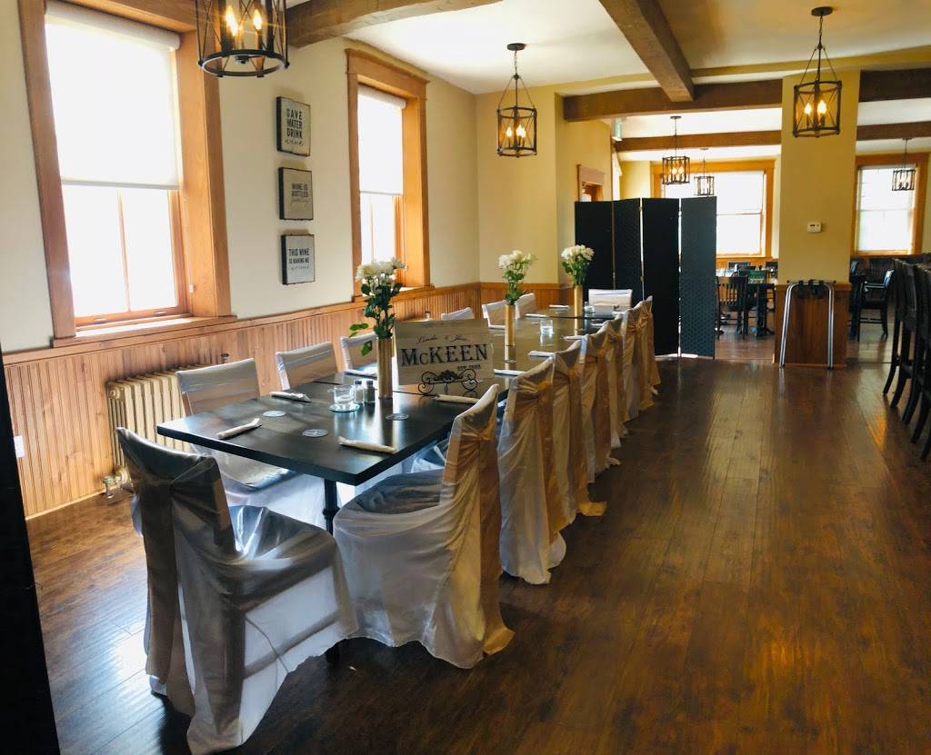 The Walker House | restaurant | 146 High St, Southampton, ON N0H 2L0, Canada | 5197972772 OR +1 519-797-2772