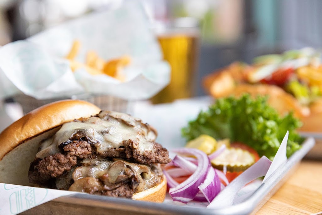 Cabana Burgers & Shakes | restaurant | 2664 N Hwy 17, Mt Pleasant, SC 29466, USA | 8542275729 OR +1 854-227-5729