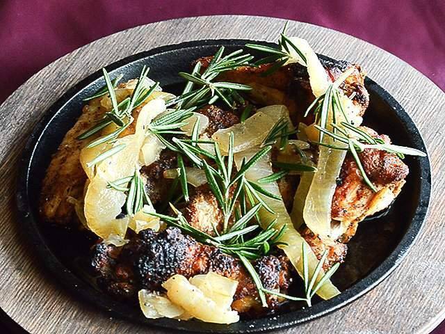 Wood Fired | restaurant | 2822 E Bearss Ave, Tampa, FL 33613, USA | 8133412900 OR +1 813-341-2900