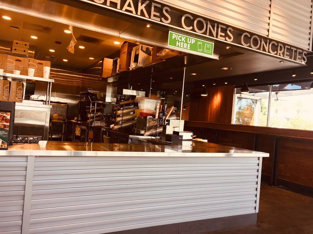 Shake Shack | restaurant | 4068 Conroy Rd, Orlando, FL 32839, USA | 4076271101 OR +1 407-627-1101