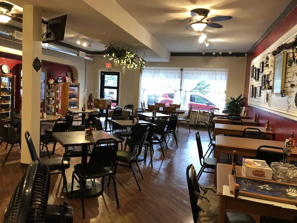 Grandmas Goodies & Gumbo | restaurant | 8B Downing St, Hollister, MO 65672, USA | 4173206175 OR +1 417-320-6175