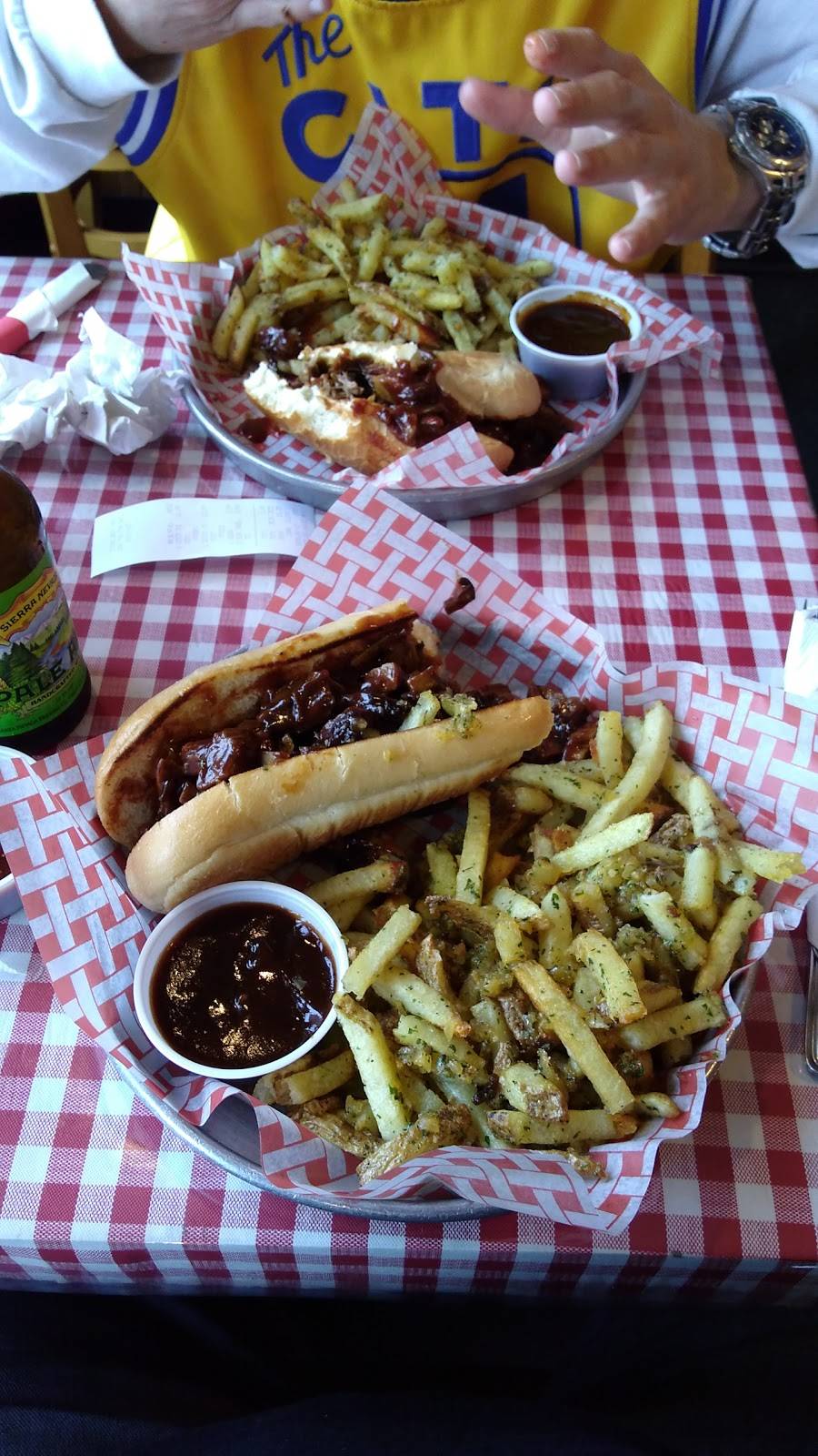 Texas West Bar-B-Que | restaurant | 1600 Fulton Ave, Sacramento, CA 95825, USA | 9164837427 OR +1 916-483-7427