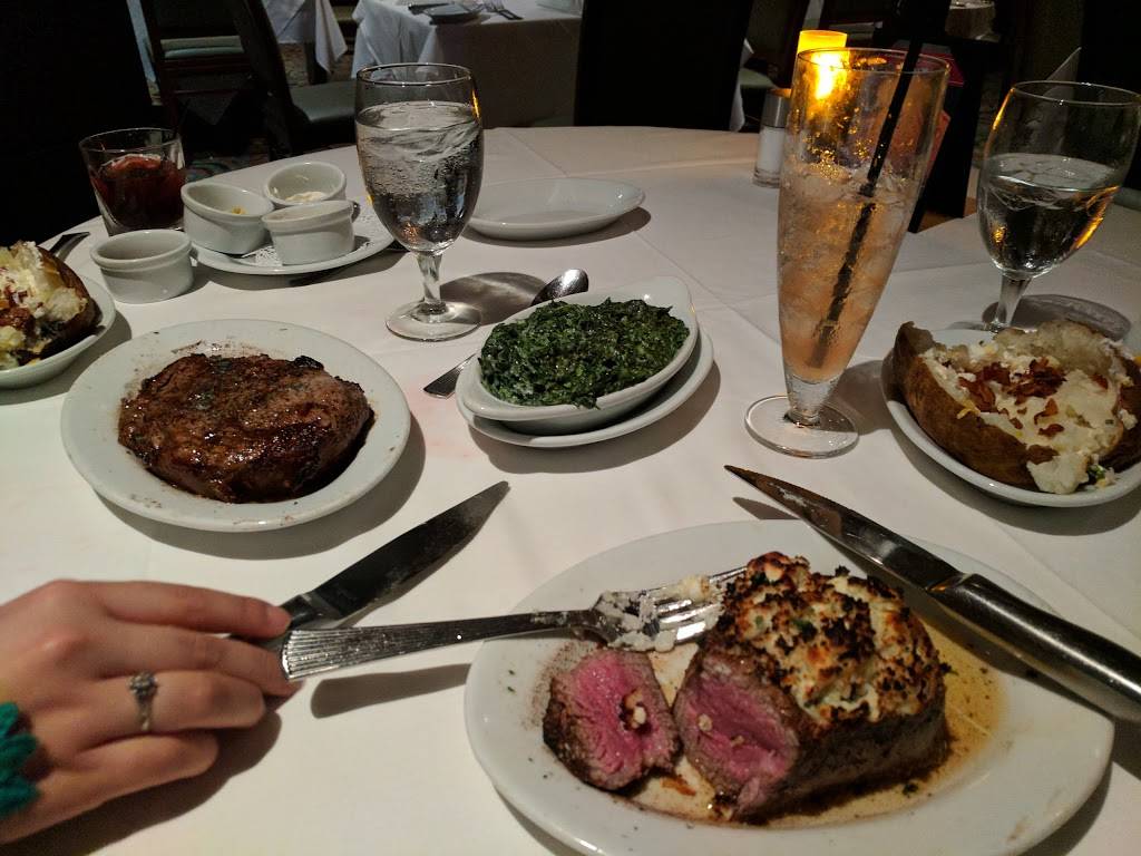 Ruths Chris Steak House | restaurant | 301 N Water St, Wilmington, NC 28401, USA | 9103431818 OR +1 910-343-1818