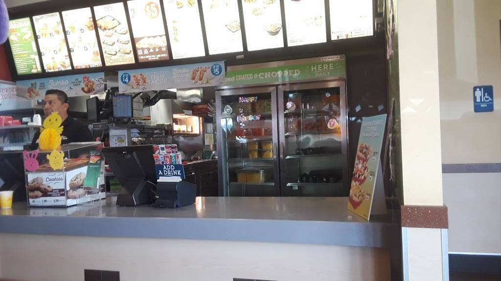 Del Taco | meal takeaway | 2401 S Azusa Ave, West Covina, CA 91792, USA | 6269654500 OR +1 626-965-4500