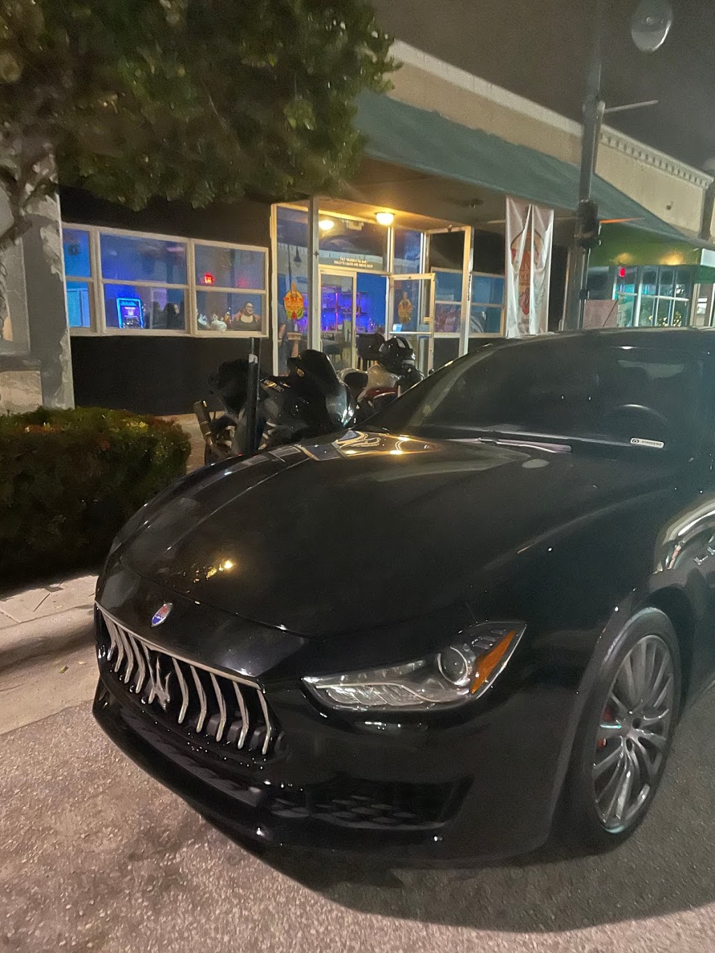 T.N.T On Harrison | restaurant | 2005 Harrison St, Hollywood, FL 33020, USA | 9542511499 OR +1 954-251-1499