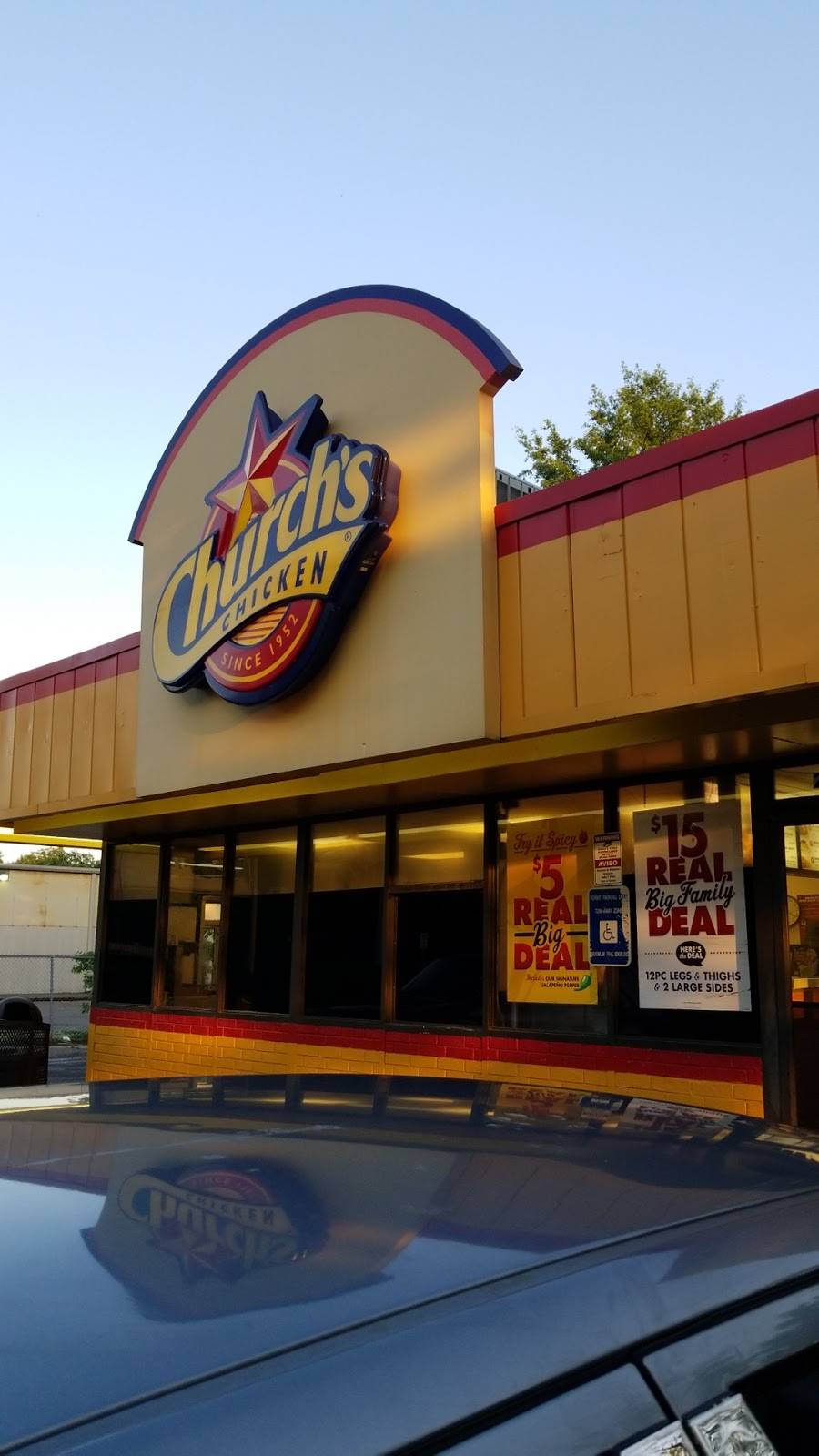 Churchs Chicken | restaurant | 2963 Park Ave, Memphis, TN 38114, USA | 9014588337 OR +1 901-458-8337