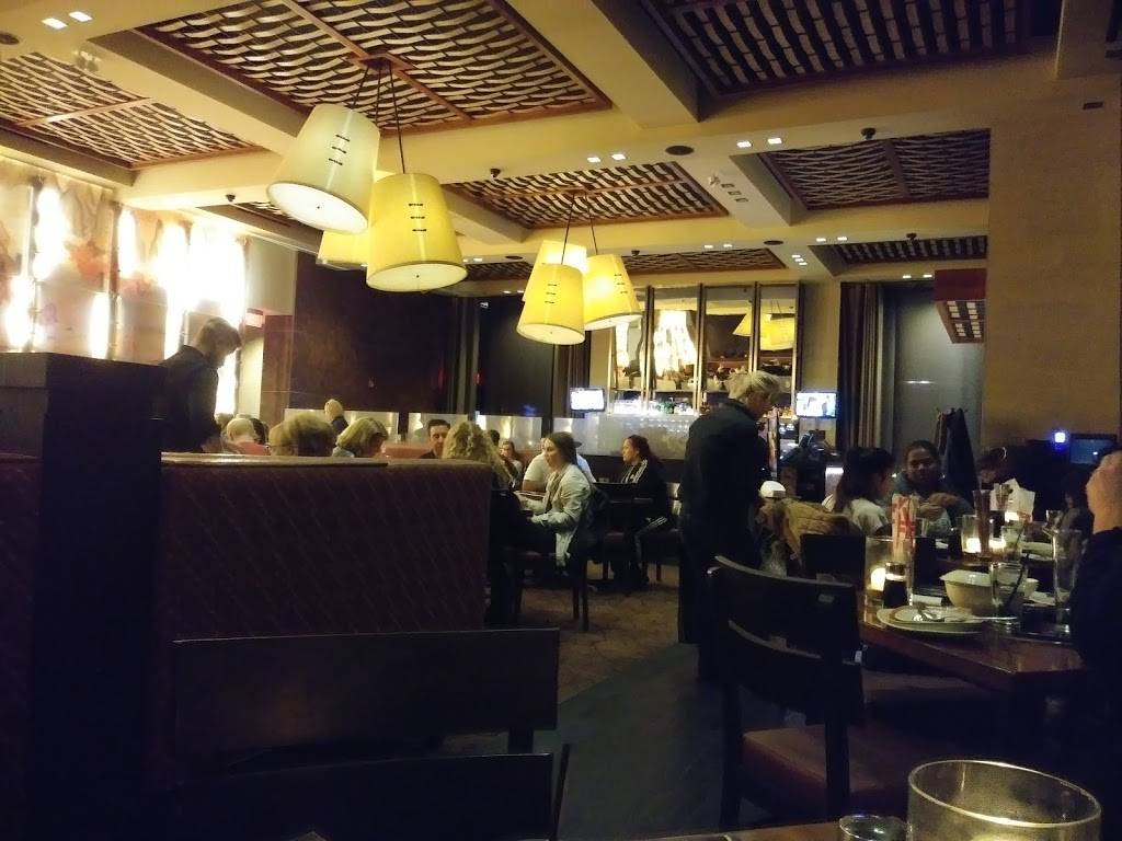 P.F. Changs | meal takeaway | 2064 E Beltline Ave NE, Grand Rapids, MI 49525, USA | 6164472060 OR +1 616-447-2060