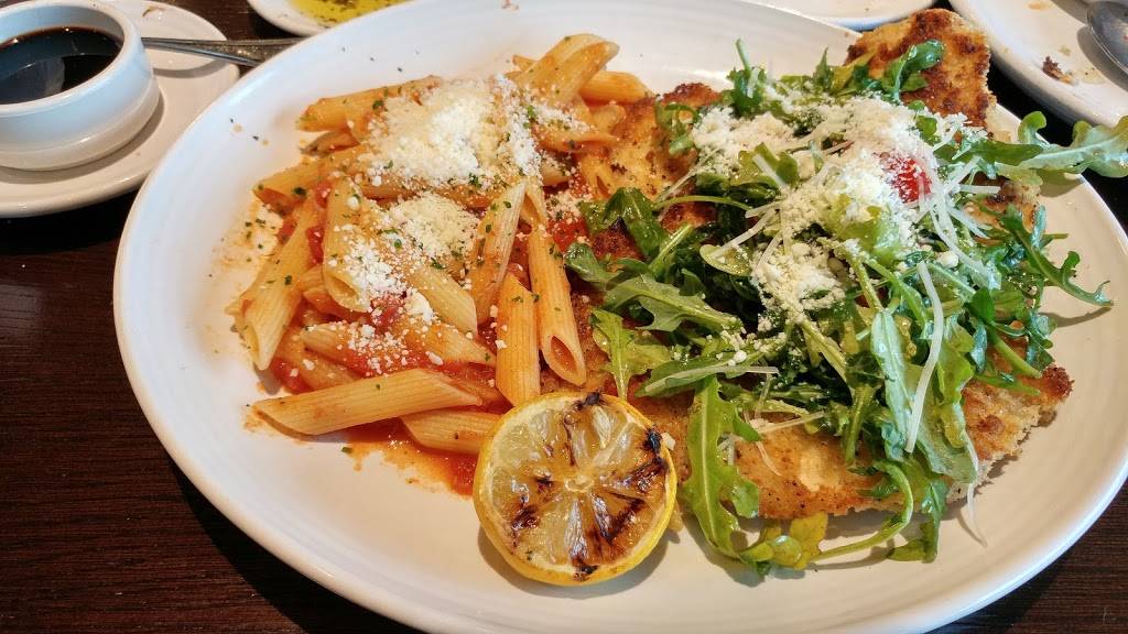 Carrabbas Italian Grill | restaurant | 12507 W IH 10, San Antonio, TX 78230, USA | 2106944191 OR +1 210-694-4191