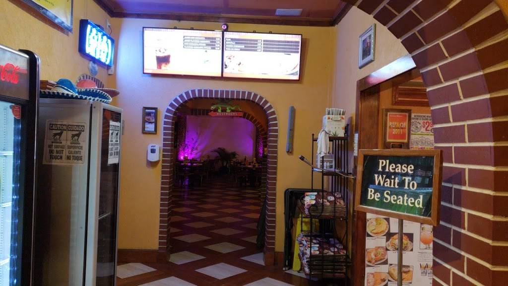 El Vaquero Mexican Restaurant | restaurant | 3230 Olentangy River Rd, Columbus, OH 43202, USA | 6142610900 OR +1 614-261-0900