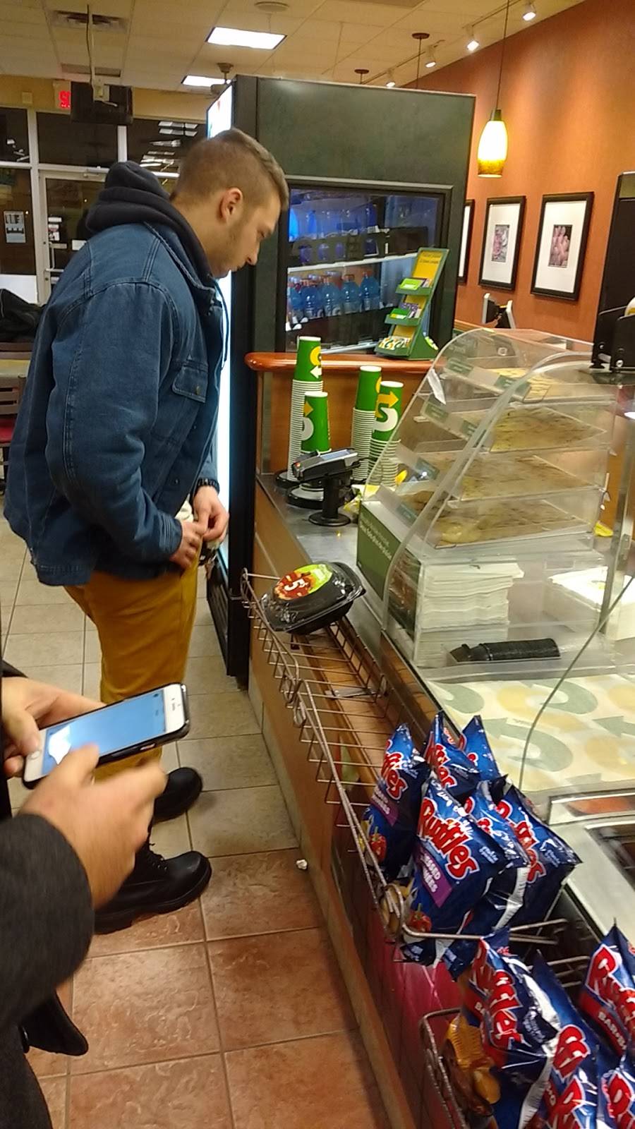 Subway | restaurant | Centre Nouvelle-France, 150 Boul Jean-Leman Local 100, Candiac, QC J5R 5E1, Canada | 4506591008 OR +1 450-659-1008