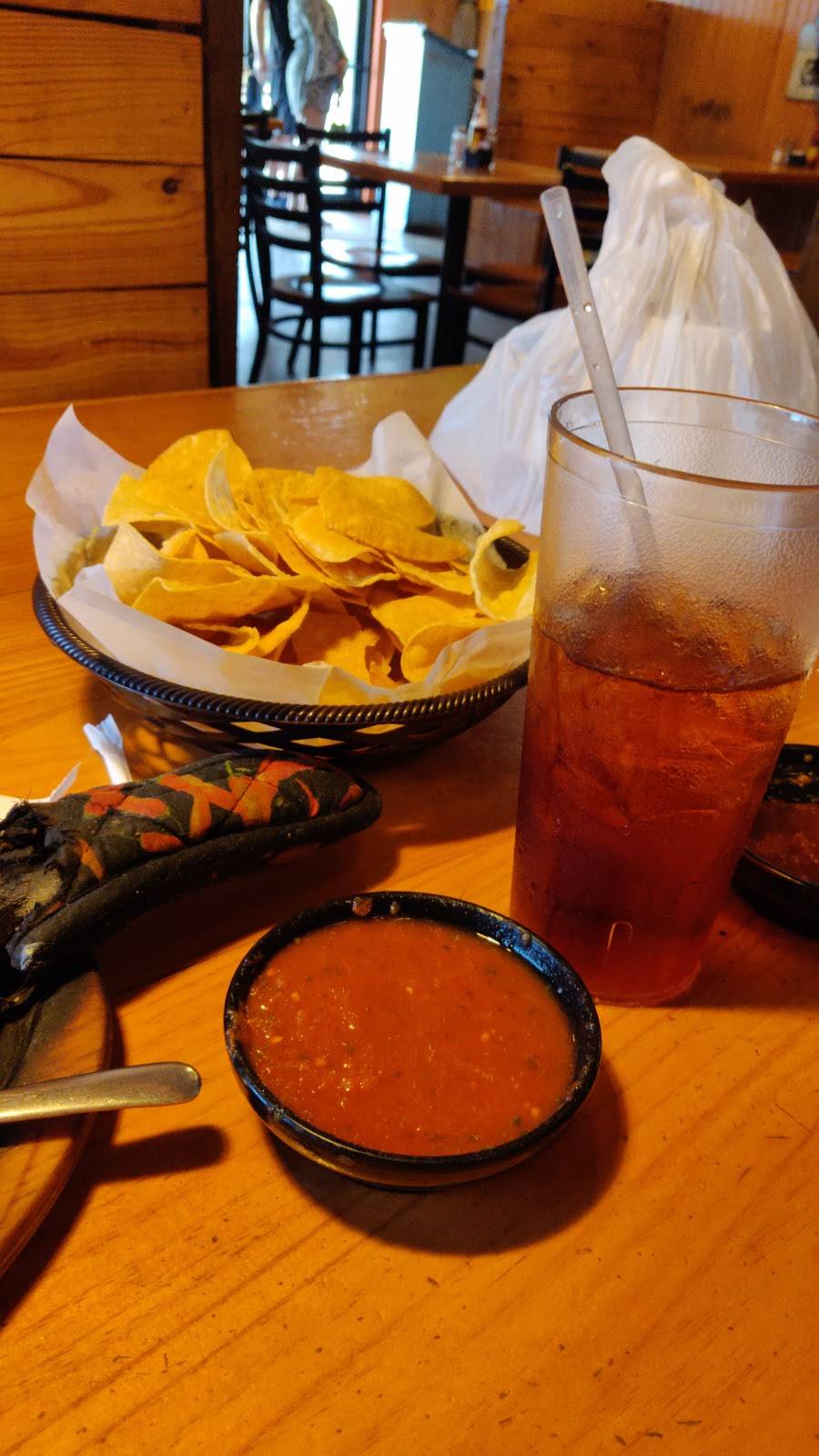 Que Pasa | restaurant | 6371 US-61, St Francisville, LA 70775, USA | 2257840161 OR +1 225-784-0161