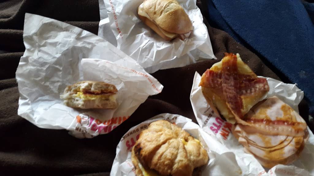 Dunkin | bakery | 4305 Belmont Ave, Youngstown, OH 44505, USA | 2348551010 OR +1 234-855-1010
