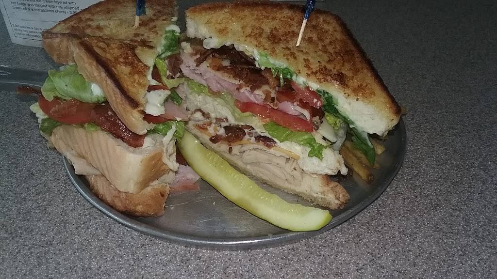 Iron Skillet Restaurant | restaurant | 14000 W, IN-28, Gaston, IN 47342, USA | 7653583326 OR +1 765-358-3326