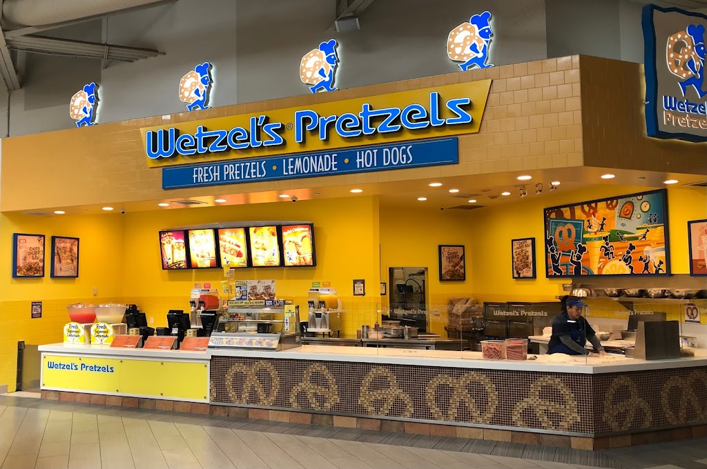 Wetzels Pretzels | bakery | 447 Great Mall Dr #K113, Milpitas, CA 95035, USA | 4089340400 OR +1 408-934-0400
