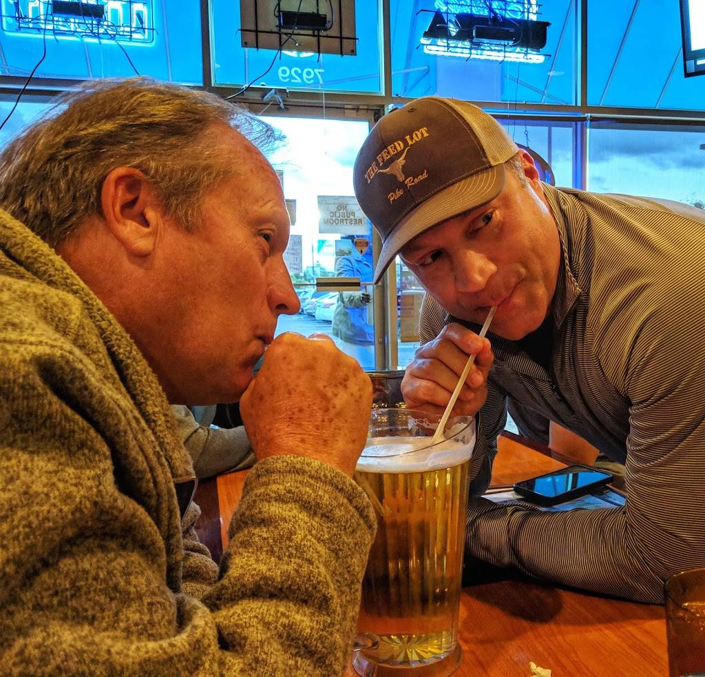 Wingers Sports Grill | restaurant | 7929 Vaughn Rd, Montgomery, AL 36116, USA | 3343963279 OR +1 334-396-3279