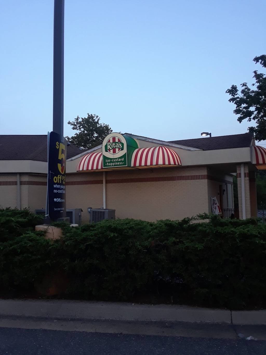 Ritas Italian Ice & Frozen Custard | restaurant | 12801 Wisteria Dr, Germantown, MD 20874, USA | 3015154114 OR +1 301-515-4114