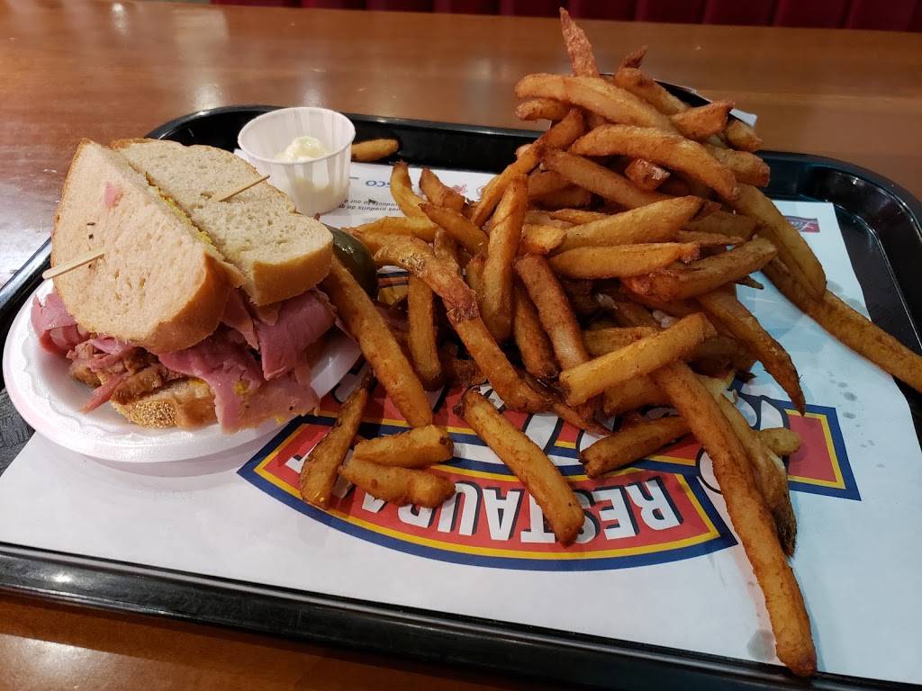 Restaurant La Belle Province Lasalle | restaurant | 8201 Boulevard Newman, LaSalle, QC H8N 1Y1, Canada | 5143670473 OR +1 514-367-0473