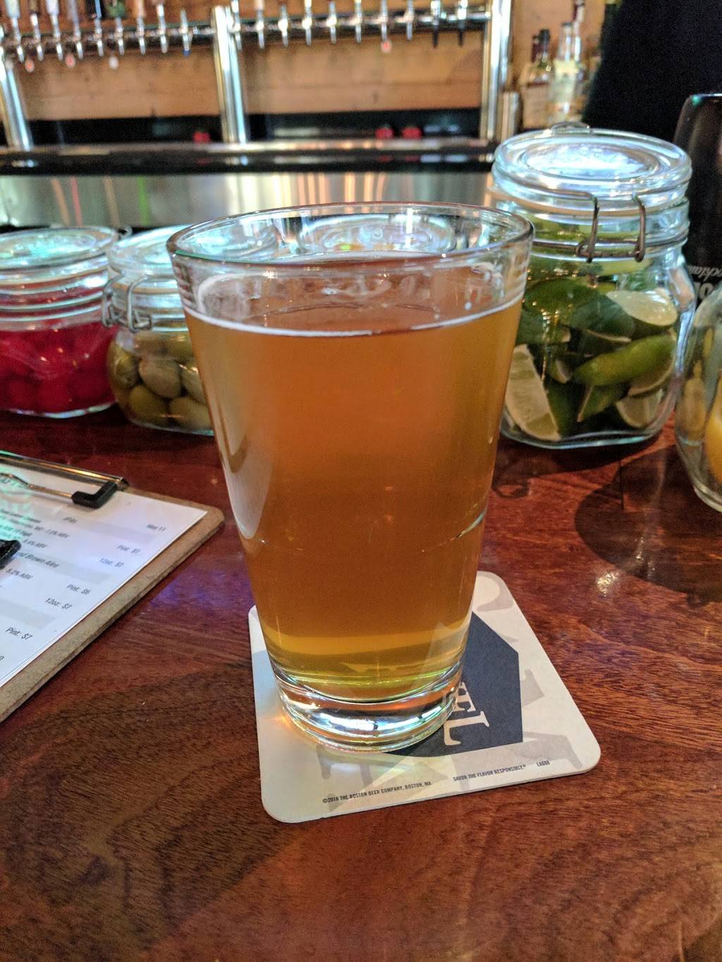 Maddy’s Taproom | restaurant | 1100 13th St NW, Washington, DC 20005, USA | 2024085500 OR +1 202-408-5500