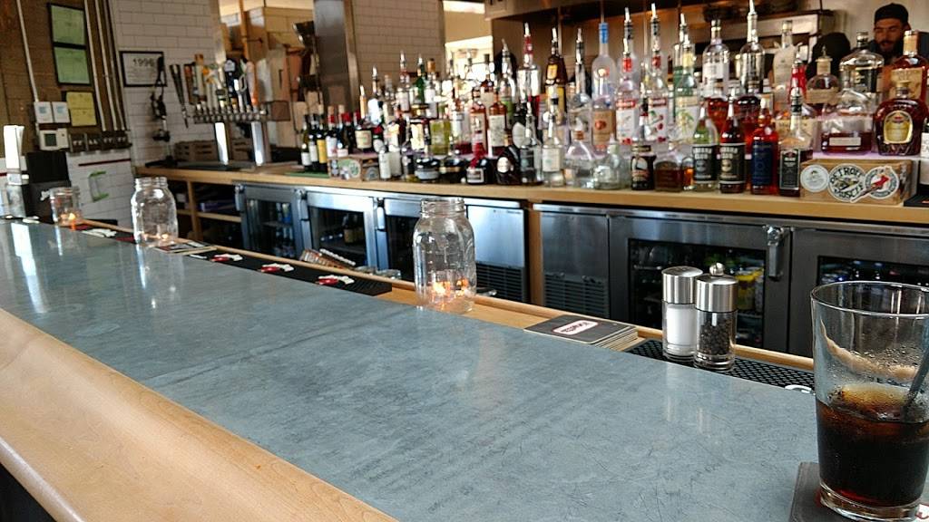 Vinsetta Garage | restaurant | 27799 Woodward Ave, Berkley, MI 48072, USA | 2485487711 OR +1 248-548-7711