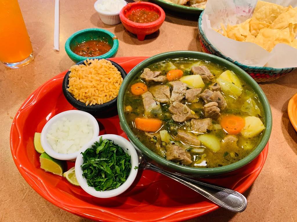 La Méxicana | restaurant | 3333 Ramada Rd, Grand Island, NE 68801, USA | 3086753886 OR +1 308-675-3886