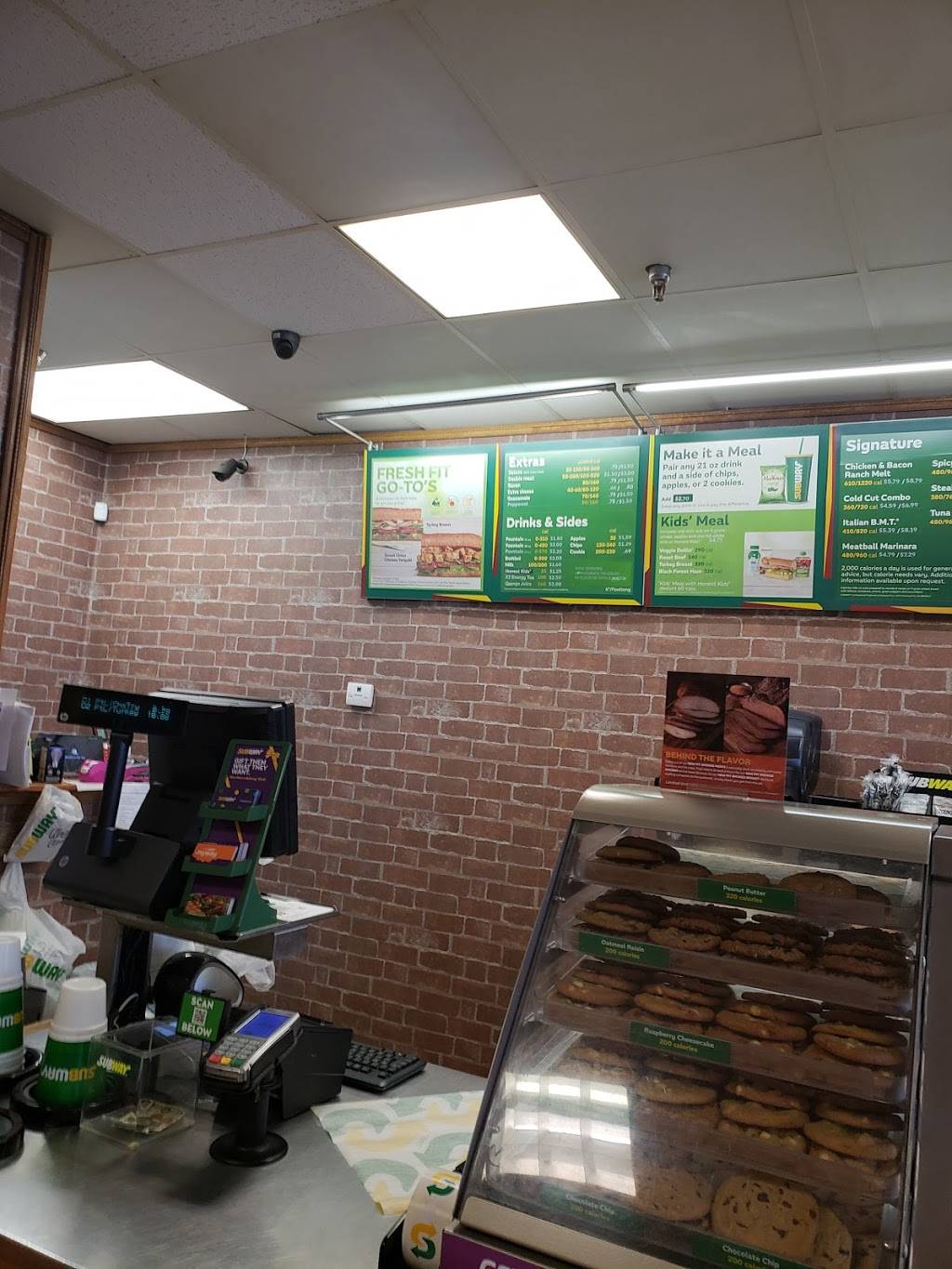 Subway | restaurant | 13051 Abercorn Extention, Savannah, GA 31419, USA | 9129278450 OR +1 912-927-8450