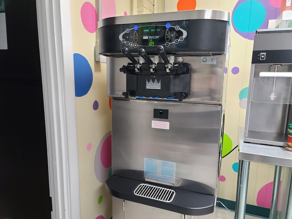 Snoball Delite | restaurant | 13010 Roddy Rd, Gonzales, LA 70737, USA | 2253233900 OR +1 225-323-3900