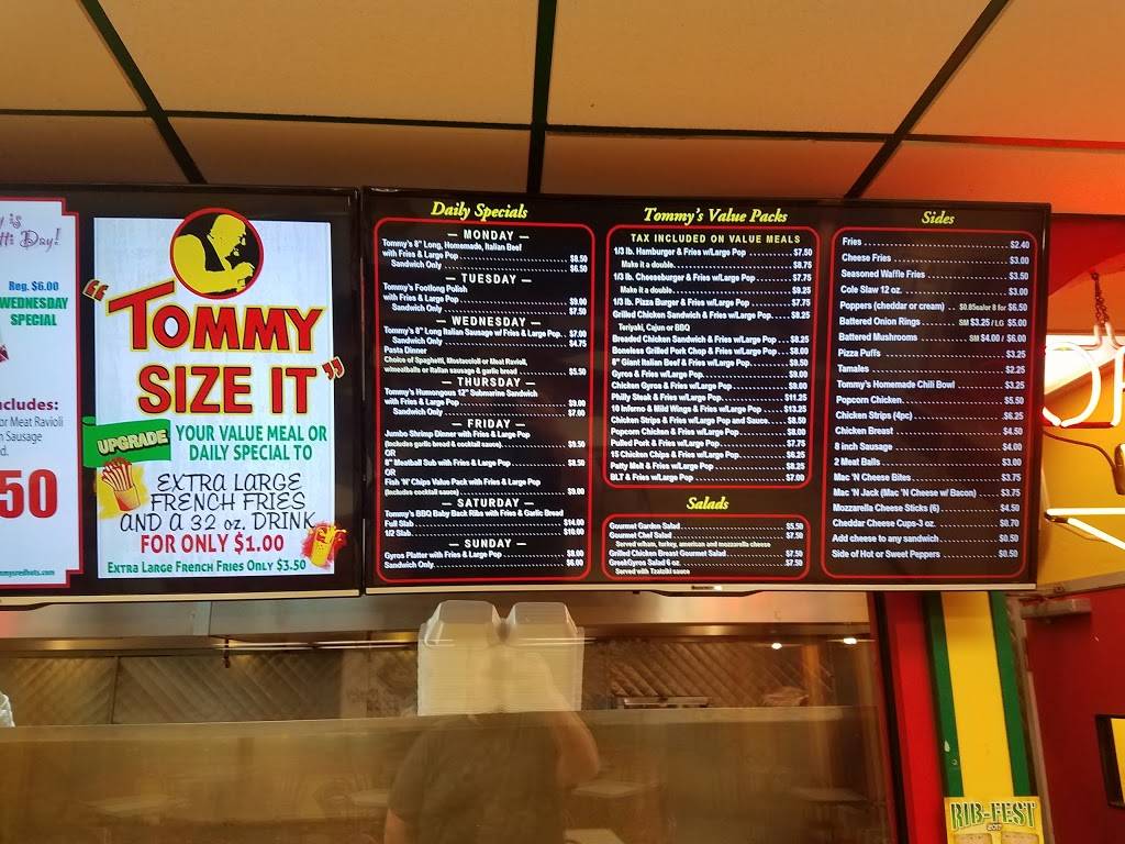 Tommys Red Hots | restaurant | 4116 W Elm St, McHenry, IL 60050, USA | 8153858817 OR +1 815-385-8817