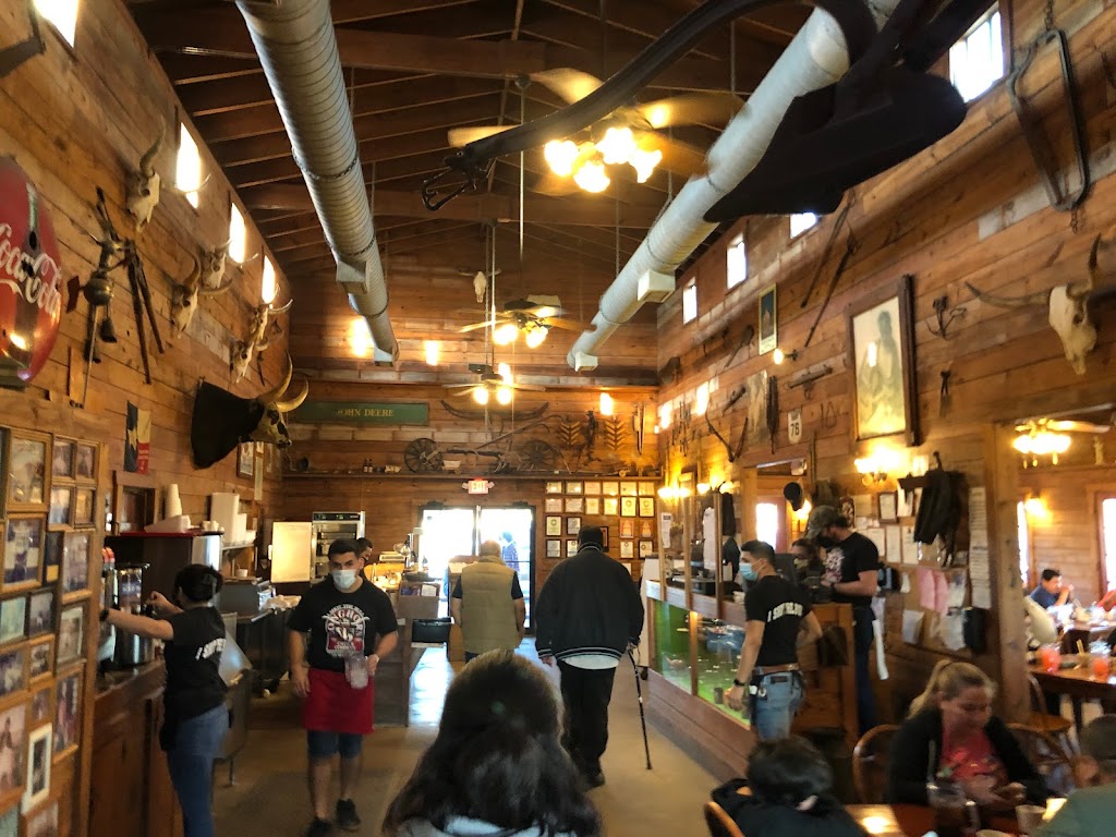 Longhorn Cattle Company | restaurant | 3055 W Expy 83, San Benito, TX 78586, USA | 9563994400 OR +1 956-399-4400