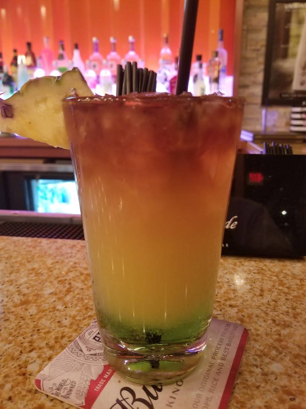 Feng Asian Bistro & Hibachi | restaurant | 70 Worcester-Providence Turnpike, Millbury, MA 01527, USA | 5088654400 OR +1 508-865-4400