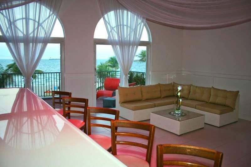 Rock Bar | night club | 219 S Fort Lauderdale Beach Blvd, Fort Lauderdale, FL 33316, USA | 9545331568 OR +1 954-533-1568